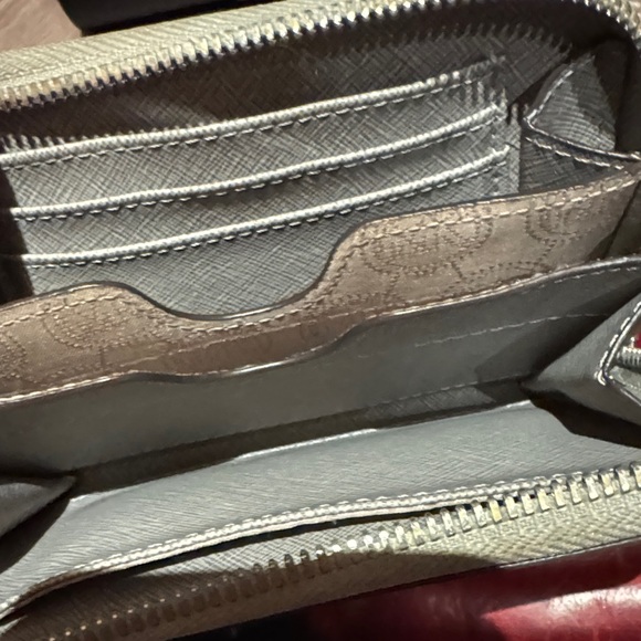 Bundle - Picture 7 of 8